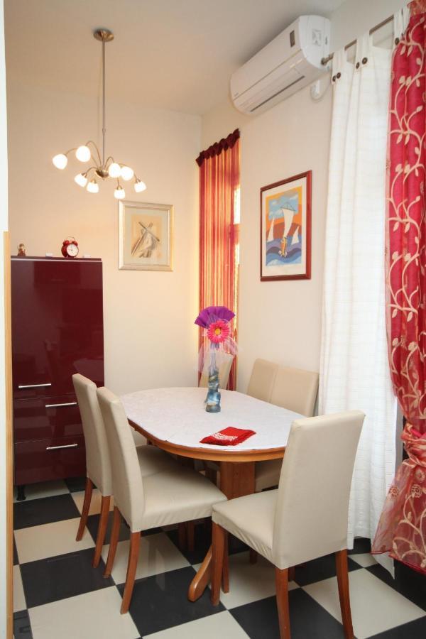 Apartments By The Sea Podgora, Makarska - 6713 Eksteriør bilde